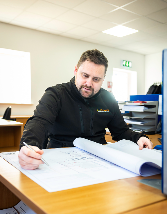 Team member providing Commercial Facilities Management Services 